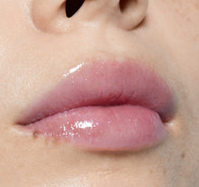 Load image into Gallery viewer, GLASSIFIED LIP OIL - SHINY DANCER