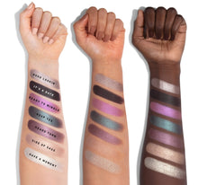 Load image into Gallery viewer, 35C EVERYDAY CHIC ARTISTRY PALETTE