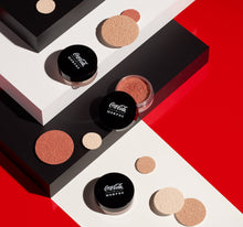 Load image into Gallery viewer, COCA-COLA X MORPHE GLOWING PLACES LOOSE HIGHLIGHTER - POP IT
